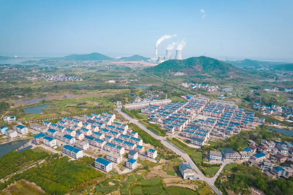 2025广州服装批发市场趋势分析:有品服饰如何精准选品