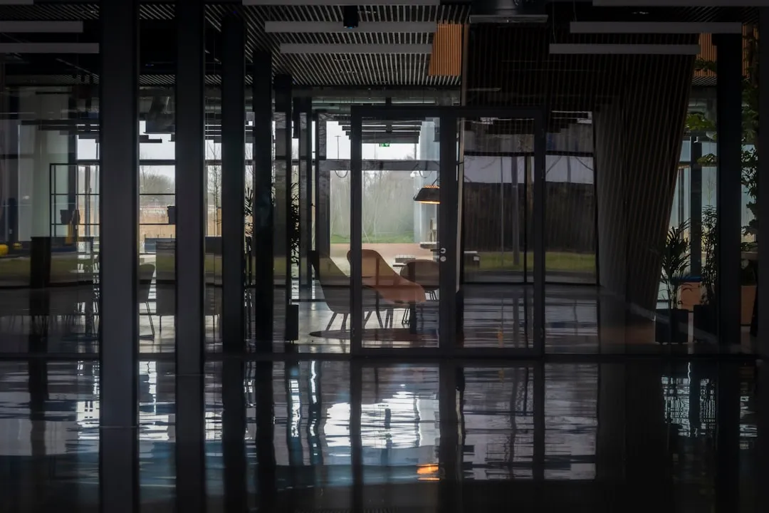 广州有品服饰服装贸易产品面料工艺技术优势解析