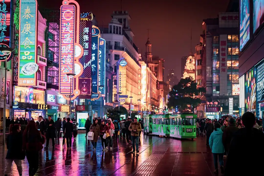 服装贸易企业数字化转型：从门店管理到全渠道运营指南